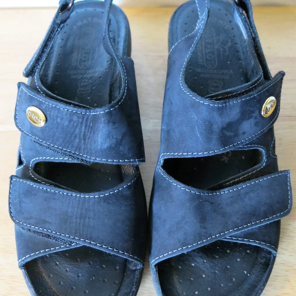 COPY - Fly Flot Sandals Black Leather Size 8